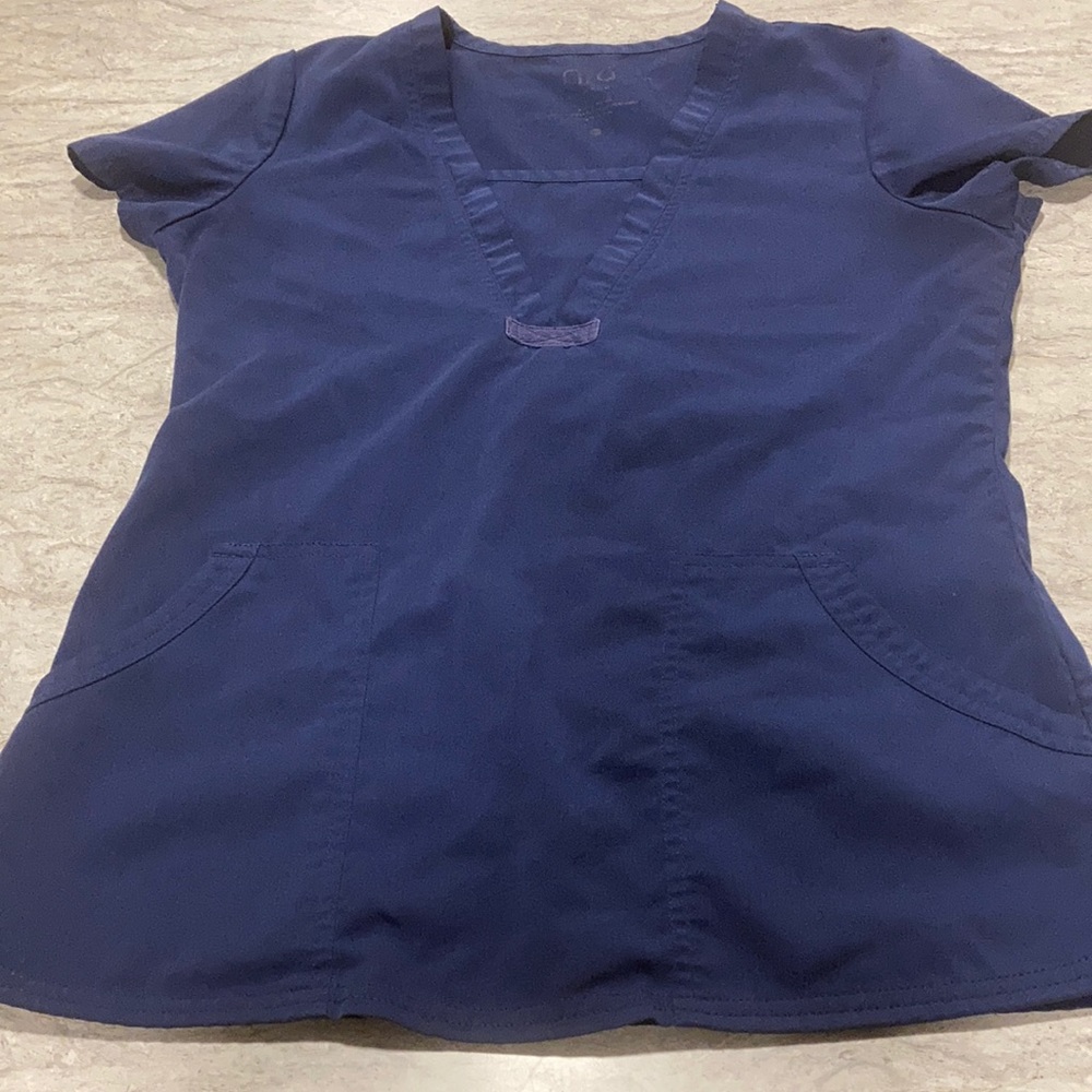 NRG women’s Navy Scrub Top size XS